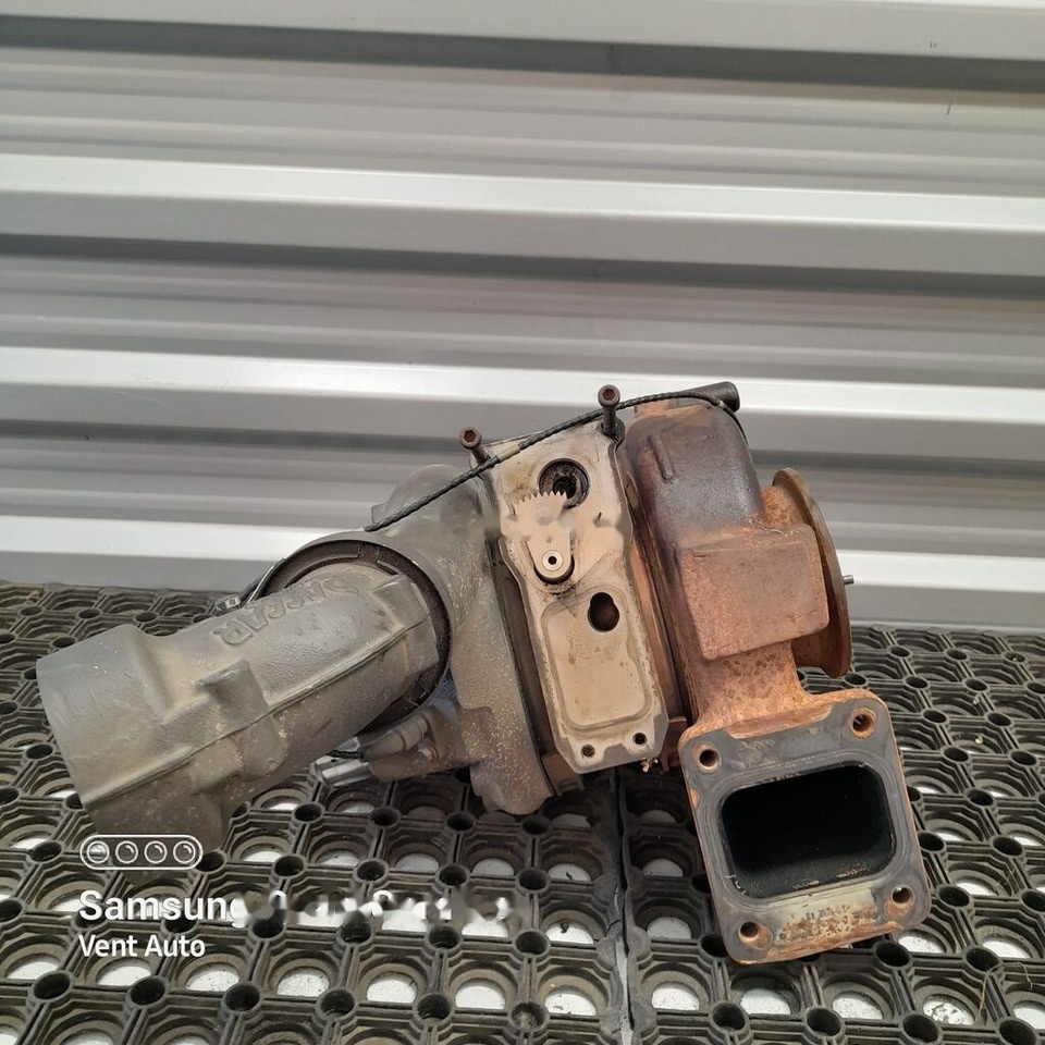 DAF XF 106 LIFT 2154699 DAF 2154699 truck - الشاحن التوربيني - شاحنة: صور 4 DAF XF 106 LIFT 2154699 DAF 2154699 truck - الشاحن التوربيني - شاحنة: صور 4