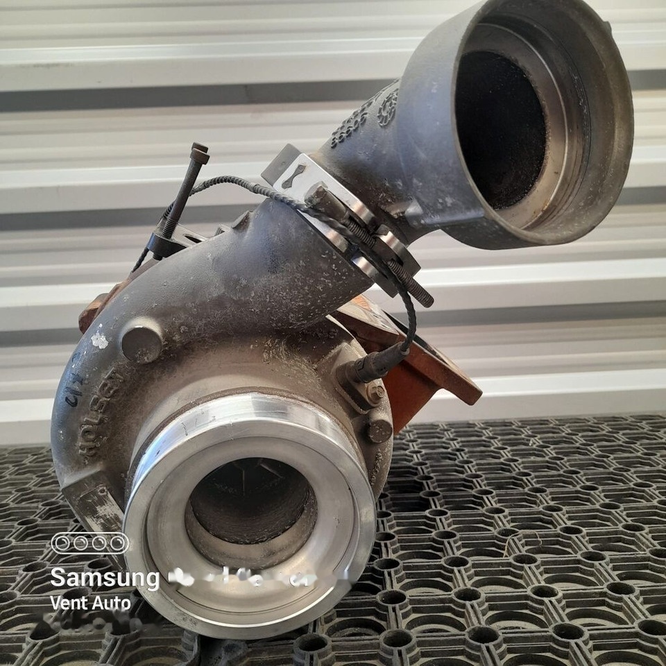 DAF XF 106 LIFT 2154699 DAF 2154699 truck - الشاحن التوربيني - شاحنة: صور 1 DAF XF 106 LIFT 2154699 DAF 2154699 truck - الشاحن التوربيني - شاحنة: صور 1