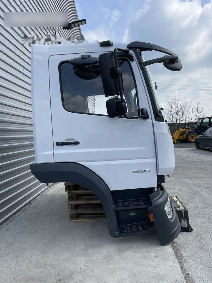 FRONT BUMPER COMPLETE EXTRA COST 800EU Mercedes-Benz ATEGO S-cab ClassicSpace, 2.30 m 2023 Mercedes-Benz ATEGO truck - الكبائن - شاحنة: صور 3 FRONT BUMPER COMPLETE EXTRA COST 800EU Mercedes-Benz ATEGO S-cab ClassicSpace, 2.30 m 2023 Mercedes-Benz ATEGO truck - الكبائن - شاحنة: صور 3