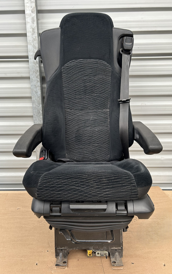 Grammer Grammer DRIVER'S SEAT MERCEDES ACTROS MP4 - مقاعد السيارات - شاحنة: صور 1 Grammer Grammer DRIVER'S SEAT MERCEDES ACTROS MP4 - مقاعد السيارات - شاحنة: صور 1