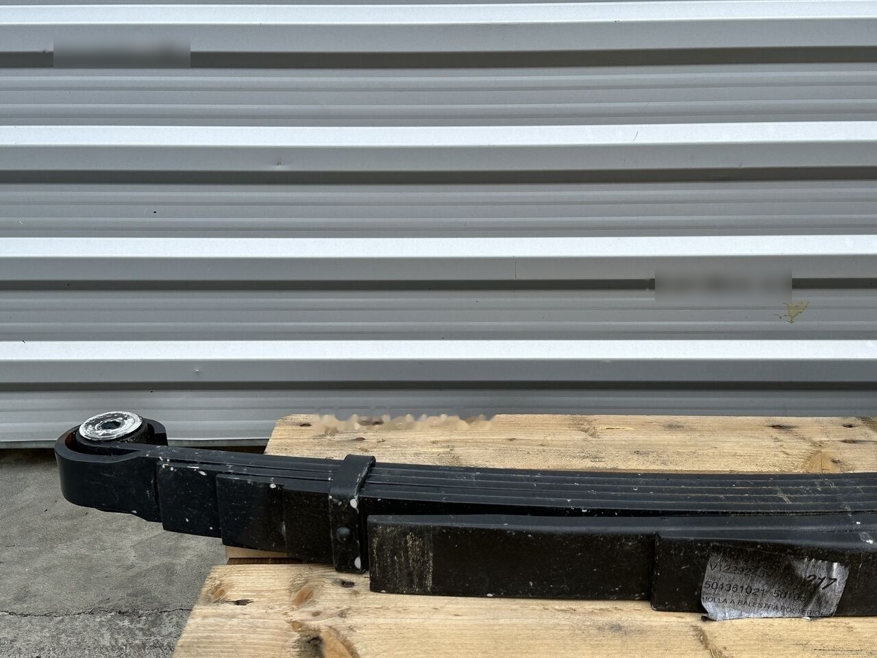 IVECO Daily 65C11/13/1517/18/21 70C15/17/18/21 72C15/17/18/21 IVECO 504361021 light - ربيع تعليق - شاحنة: صور 3 IVECO Daily 65C11/13/1517/18/21 70C15/17/18/21 72C15/17/18/21 IVECO 504361021 light - ربيع تعليق - شاحنة: صور 3