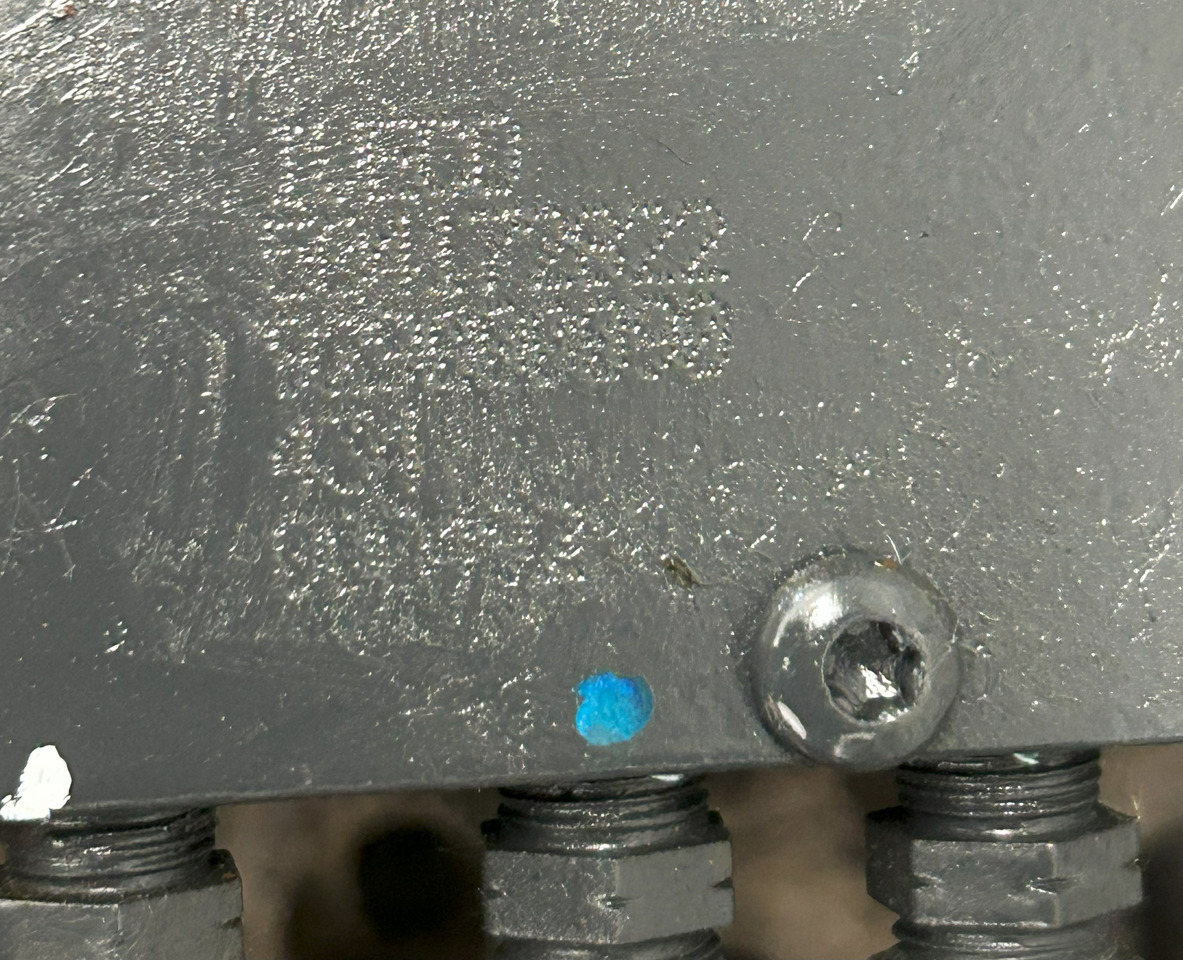 IVECO EUROCARGO 75E MLC CABIN LIFTING KIT - الاسطوانة الهيدروليكية: صور 4 IVECO EUROCARGO 75E MLC CABIN LIFTING KIT - الاسطوانة الهيدروليكية: صور 4