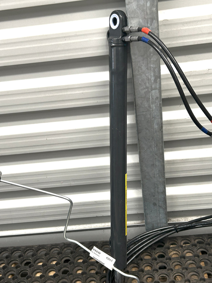 IVECO EUROCARGO 75E MLC CABIN LIFTING KIT - الاسطوانة الهيدروليكية: صور 5 IVECO EUROCARGO 75E MLC CABIN LIFTING KIT - الاسطوانة الهيدروليكية: صور 5