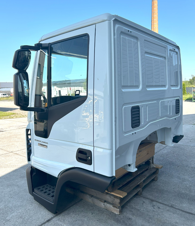 IVECO Eurocargo 75 DAY cabine Fahrerhaus Cab 2025 - الكبائن - سيارة: صور 5 IVECO Eurocargo 75 DAY cabine Fahrerhaus Cab 2025 - الكبائن - سيارة: صور 5