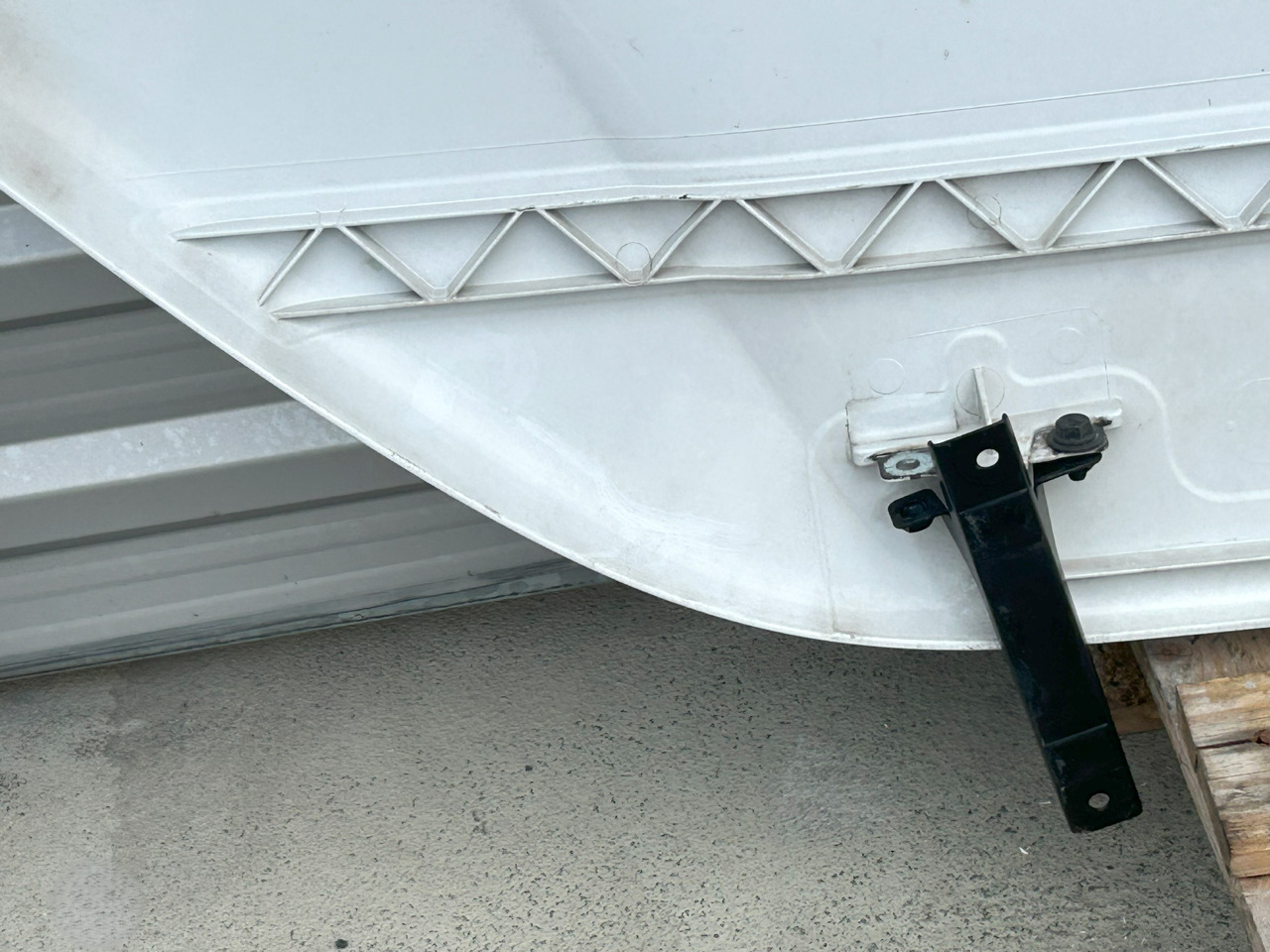 MERCEDES ACTROS MP4 ROOF SPOILER - الديناميكا الهوائية/ المفسدين: صور 4 MERCEDES ACTROS MP4 ROOF SPOILER - الديناميكا الهوائية/ المفسدين: صور 4