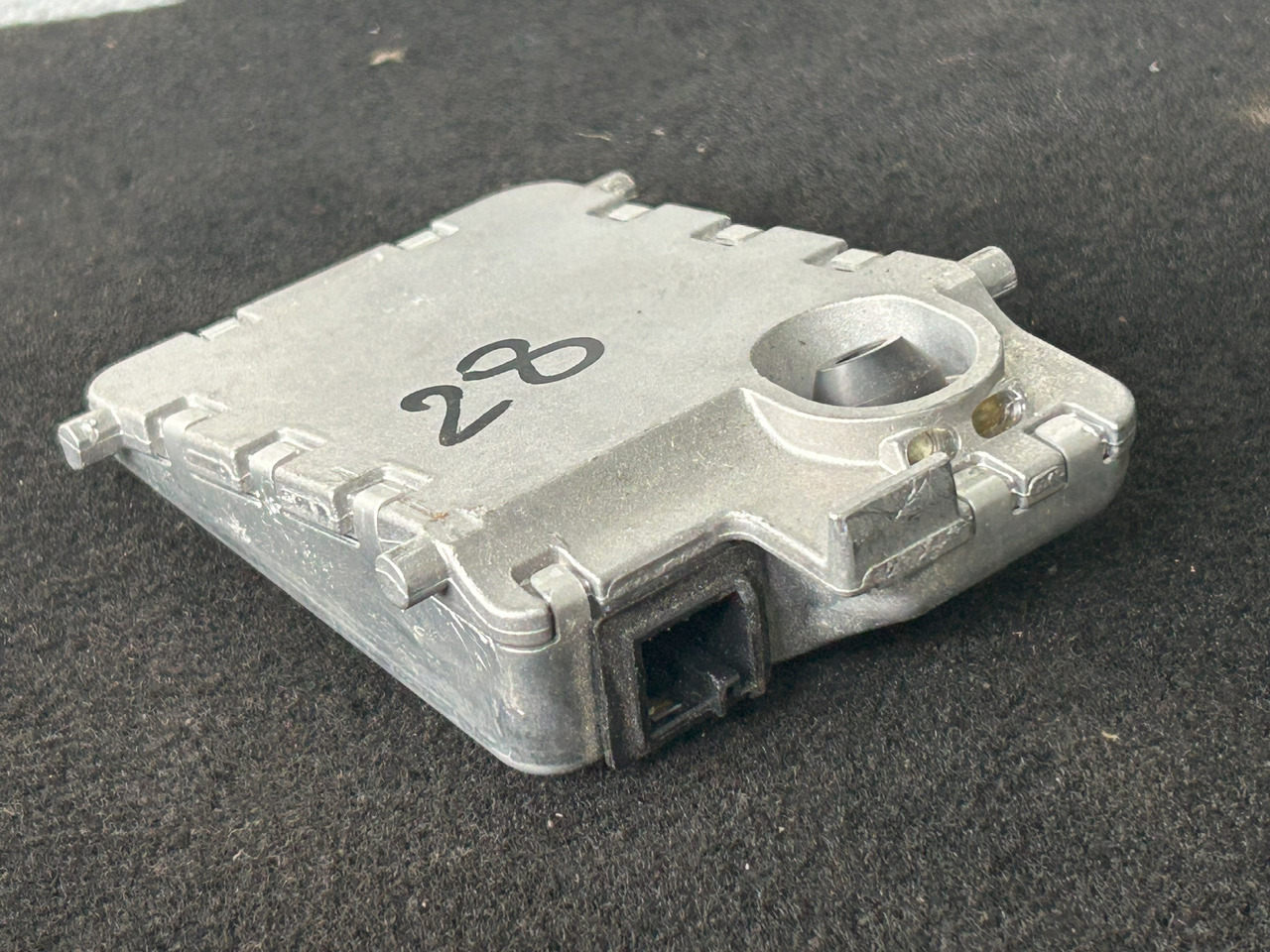 MERCEDES-BENZ ACTROS MP4 WINDSCREEN CAMERA LANE ASSISTANT - مِکشاف: صور 4 MERCEDES-BENZ ACTROS MP4 WINDSCREEN CAMERA LANE ASSISTANT - مِکشاف: صور 4