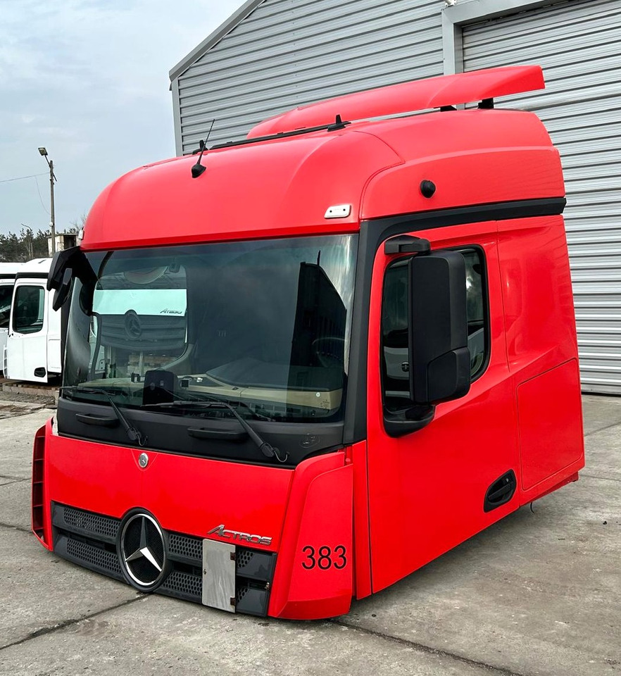 Mercedes Actros MP4 - الكبائن: صور 2 Mercedes Actros MP4 - الكبائن: صور 2