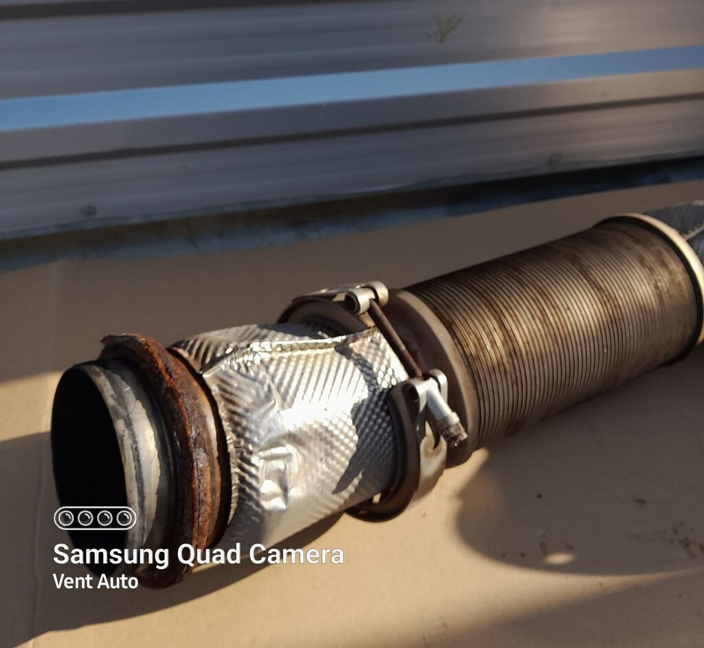 Mercedes-Benz A9614902450 Mercedes-Benz ACTROS MP5 22R truck - ماسورة العادم - شاحنة: صور 3 Mercedes-Benz A9614902450 Mercedes-Benz ACTROS MP5 22R truck - ماسورة العادم - شاحنة: صور 3