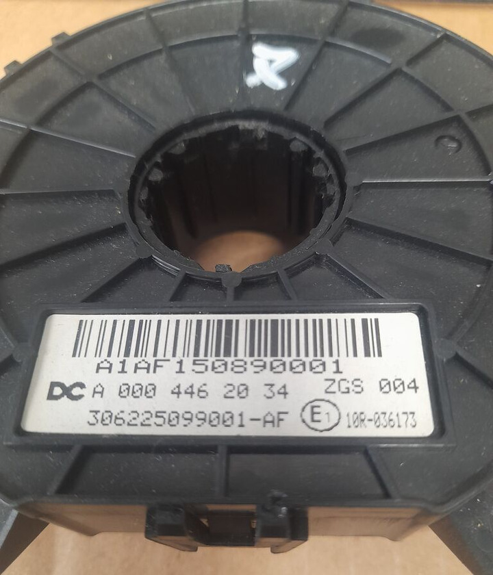 Mercedes-Benz ACTROS MP4 A0004462034 - مِکشاف - شاحنة: صور 3 Mercedes-Benz ACTROS MP4 A0004462034 - مِکشاف - شاحنة: صور 3