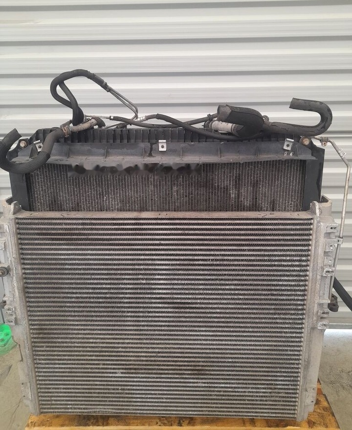 Mercedes-Benz ACTROS MP4 A9605000002 / A9605003601 Mercedes-Benz truck - المشعاع - شاحنة: صور 1 Mercedes-Benz ACTROS MP4 A9605000002 / A9605003601 Mercedes-Benz truck - المشعاع - شاحنة: صور 1