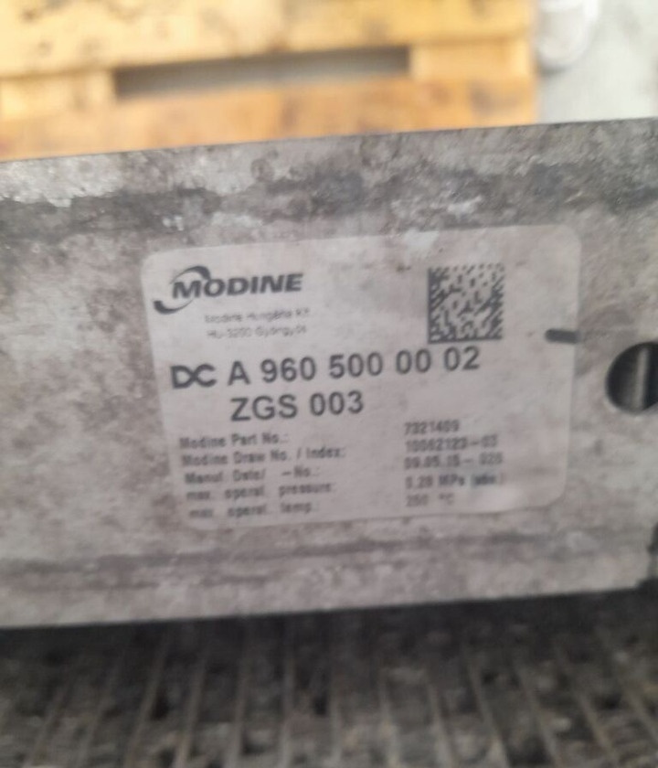 Mercedes-Benz ACTROS MP4 A9605000002 / A9605003601 Mercedes-Benz truck - المشعاع - شاحنة: صور 5 Mercedes-Benz ACTROS MP4 A9605000002 / A9605003601 Mercedes-Benz truck - المشعاع - شاحنة: صور 5