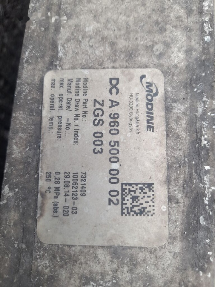 Mercedes-Benz ACTROS MP4 A9605002501 / A9605000002 Mercedes-Benz truck - المشعاع - شاحنة: صور 4 Mercedes-Benz ACTROS MP4 A9605002501 / A9605000002 Mercedes-Benz truck - المشعاع - شاحنة: صور 4