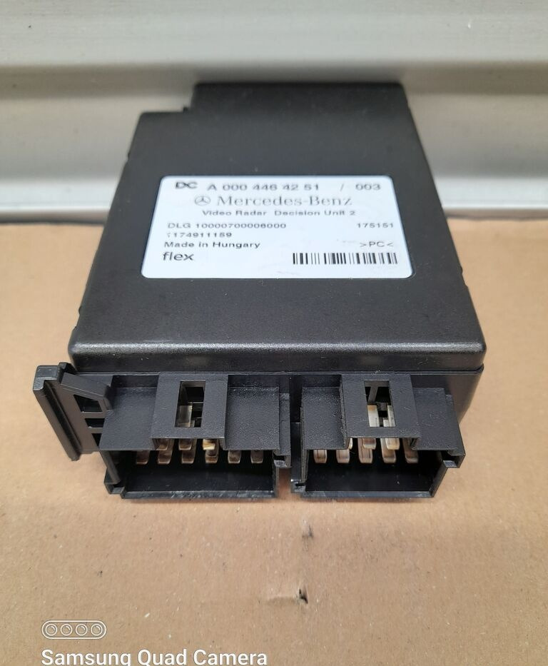 Mercedes-Benz VRDU 2 Mercedes-Benz ACTROS MP4 truck - النظام الكهربائي - شاحنة: صور 3 Mercedes-Benz VRDU 2 Mercedes-Benz ACTROS MP4 truck - النظام الكهربائي - شاحنة: صور 3