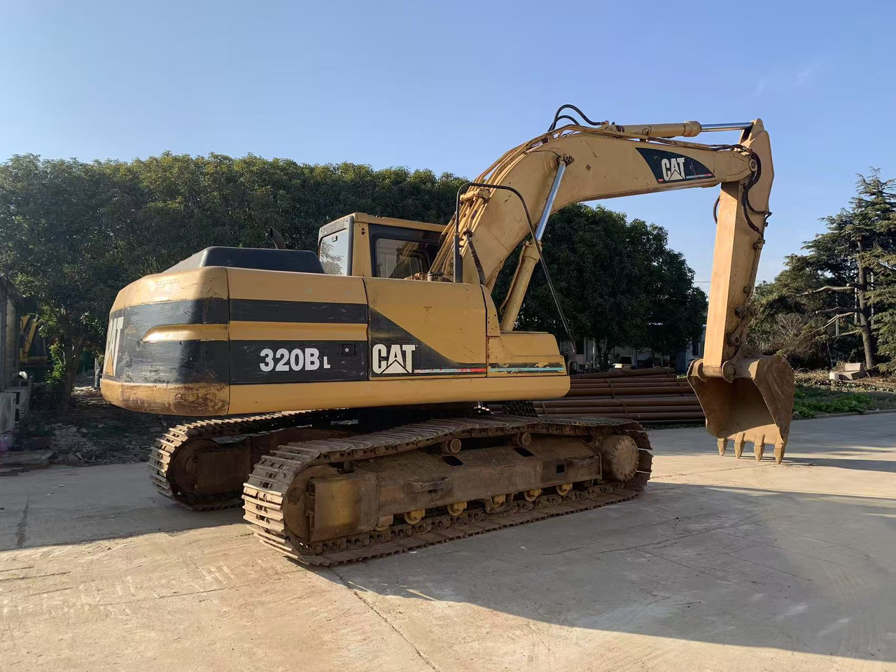 CATERPILLAR Crawler Excavator CAT 320B, 320BL Original Japanese Excavator - حفارات زحافة: صور 5 CATERPILLAR Crawler Excavator CAT 320B, 320BL Original Japanese Excavator - حفارات زحافة: صور 5