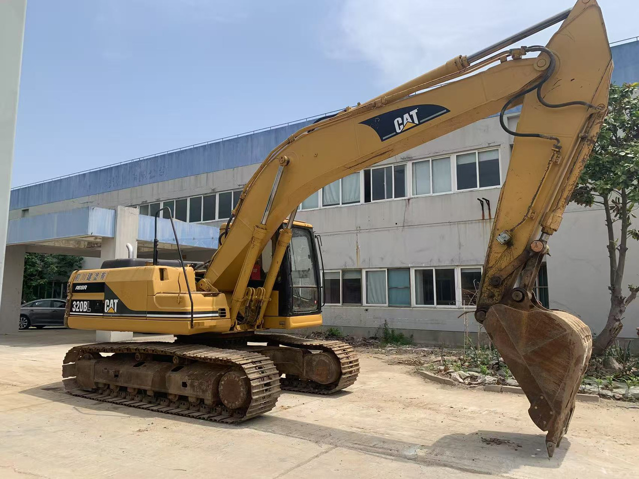 CATERPILLAR Used Excavator 320B, 320BL Japan Origin Construction Machine - حفارات زحافة: صور 2 CATERPILLAR Used Excavator 320B, 320BL Japan Origin Construction Machine - حفارات زحافة: صور 2