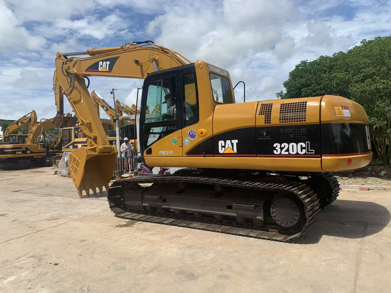 Caterpillar 320C, 320CL Hydraulic Excavator with Wide Track for Swamp Terrain - حفارات زحافة: صور 2 Caterpillar 320C, 320CL Hydraulic Excavator with Wide Track for Swamp Terrain - حفارات زحافة: صور 2