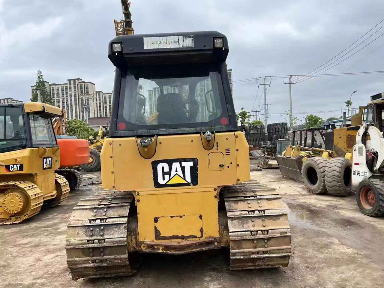 Caterpillar Bulldozer Used Condition CAT D5K LGP Original Color - بلدوزر: صور 4 Caterpillar Bulldozer Used Condition CAT D5K LGP Original Color - بلدوزر: صور 4