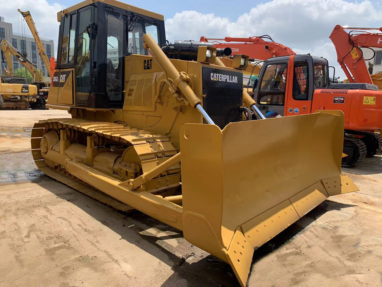 Caterpillar Bulldozer Used Condition CAT D6G, D6G2 Cheap Price - بلدوزر: صور 3 Caterpillar Bulldozer Used Condition CAT D6G, D6G2 Cheap Price - بلدوزر: صور 3