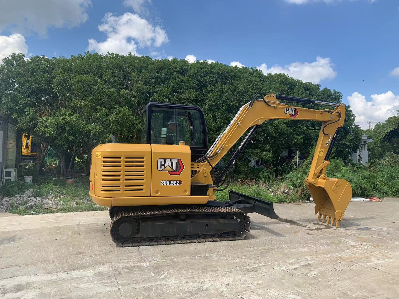 Caterpillar Secondhand Excavator CAT 305.5E2 - حفارات زحافة: صور 1 Caterpillar Secondhand Excavator CAT 305.5E2 - حفارات زحافة: صور 1