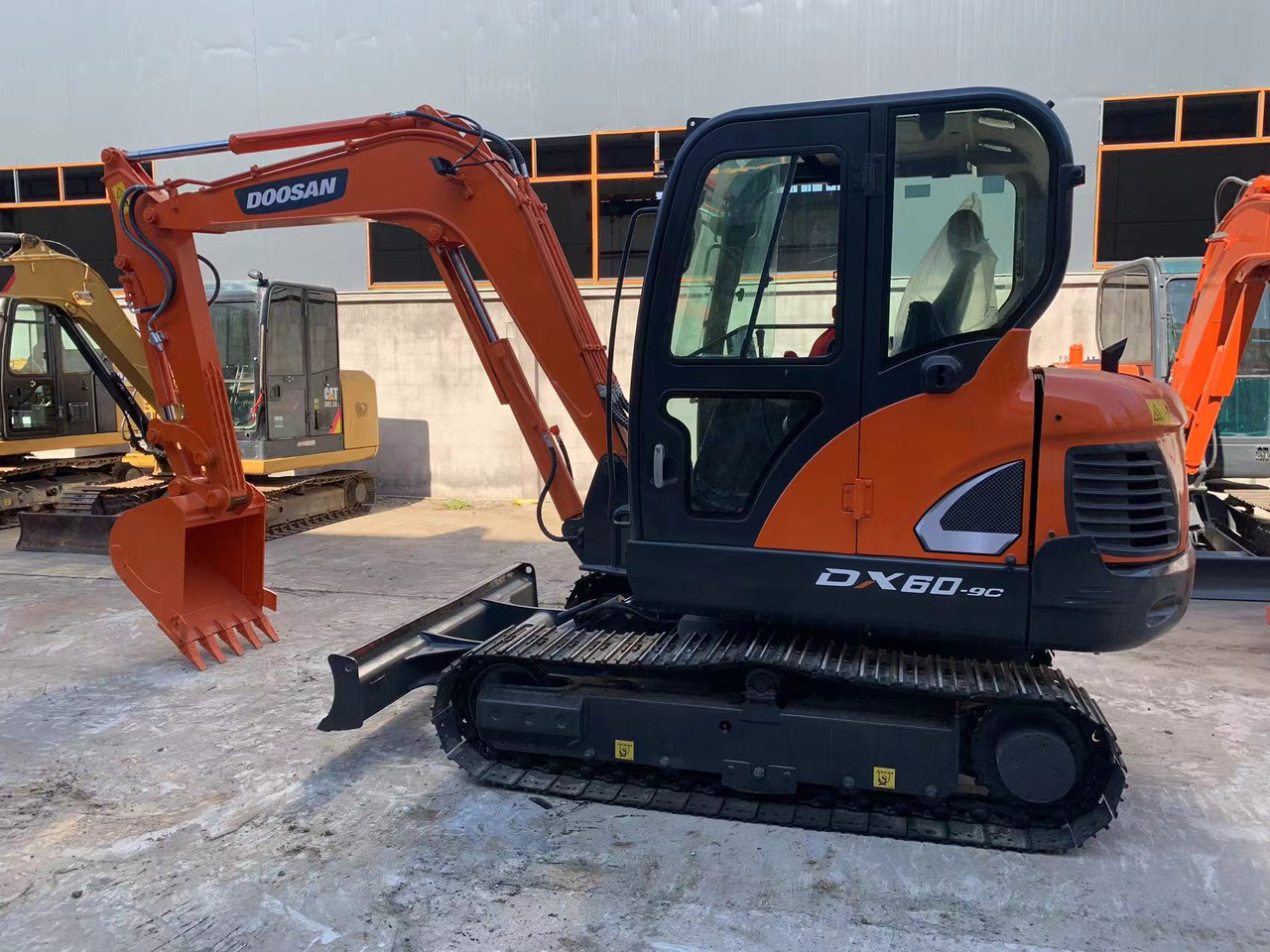 DOOSAN Mini Excavator Doosan DX60, DX55 - حفارات زحافة: صور 2 DOOSAN Mini Excavator Doosan DX60, DX55 - حفارات زحافة: صور 2