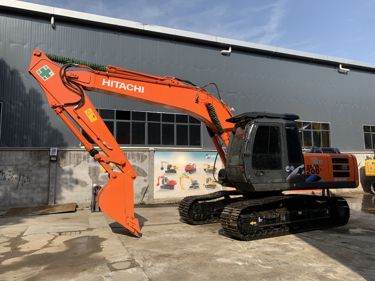 Hitachi Excavator Zaxis 200, 210, 240 Made in Japan - حفارات زحافة: صور 2 Hitachi Excavator Zaxis 200, 210, 240 Made in Japan - حفارات زحافة: صور 2