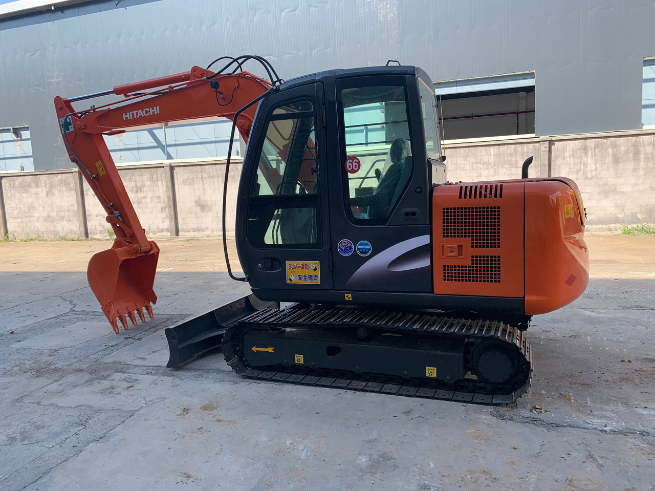 Hitachi Mini Excavator ZX70, ZX75, ZX60 Cheap Excavator Machine - حفارات زحافة: صور 1 Hitachi Mini Excavator ZX70, ZX75, ZX60 Cheap Excavator Machine - حفارات زحافة: صور 1