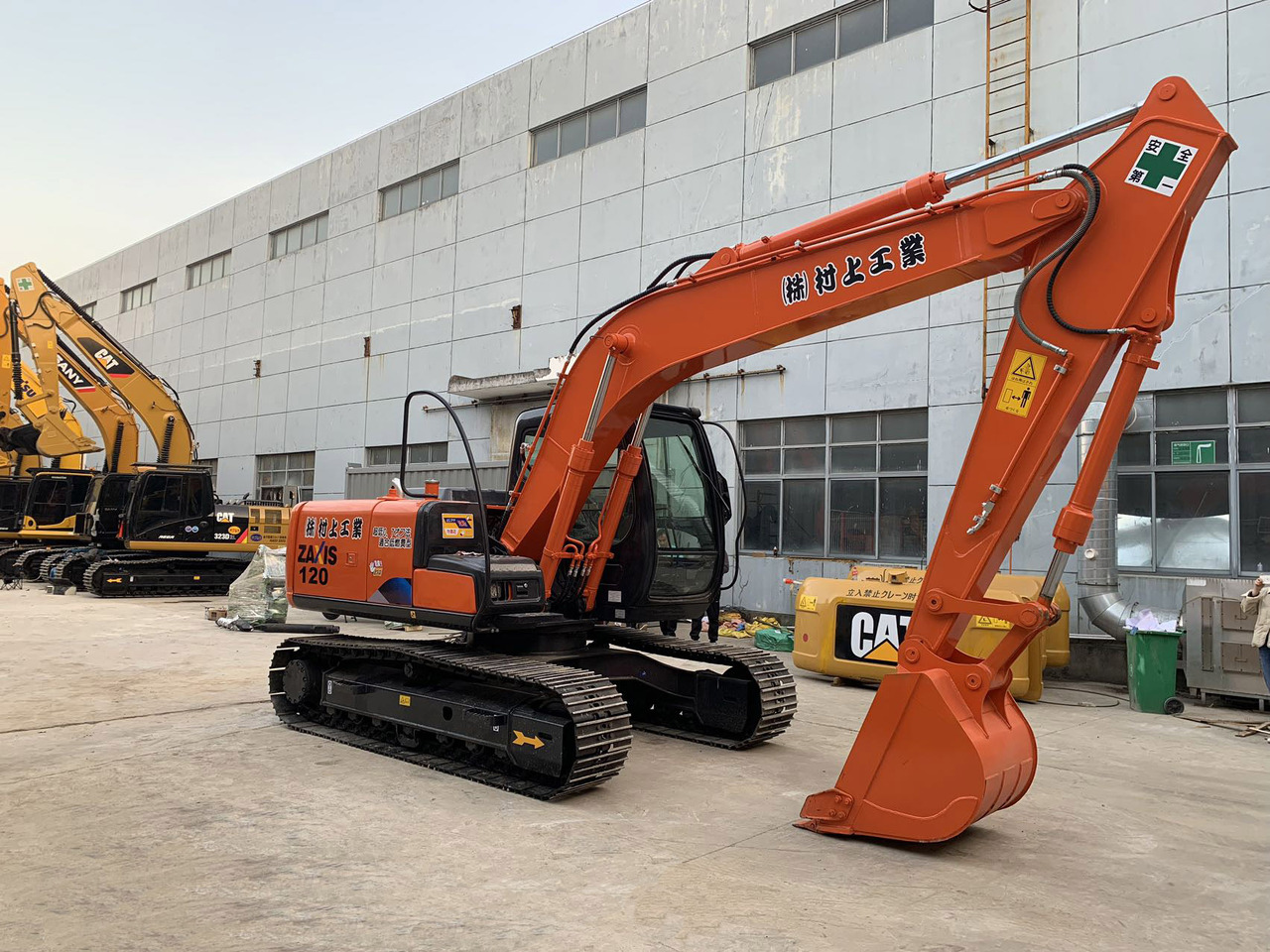 Hitachi ZX120 ZX70 ZX200 Good Price Secondhand Excavator - حفارات زحافة: صور 4 Hitachi ZX120 ZX70 ZX200 Good Price Secondhand Excavator - حفارات زحافة: صور 4
