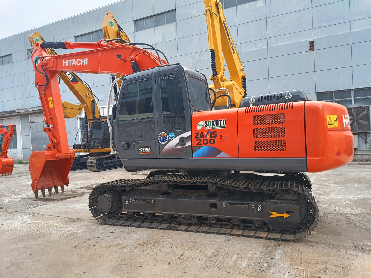 Hitachi ZX200 Used Condition Excavator Good Price - حفارات زحافة: صور 5 Hitachi ZX200 Used Condition Excavator Good Price - حفارات زحافة: صور 5