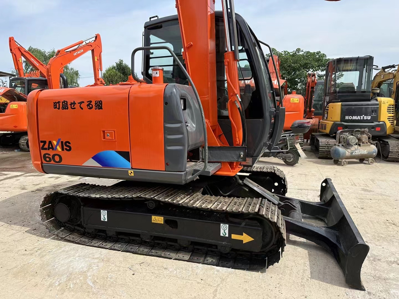 Hitachi ZX60 Mini Excavator Cheap Machine - حفارات زحافة: صور 2 Hitachi ZX60 Mini Excavator Cheap Machine - حفارات زحافة: صور 2