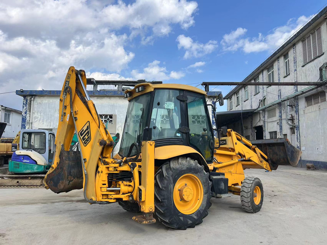 JCB 3CX Original Condition Used Backhoe Loader with Extendable Boom - حفار متعدد الاستخدام: صور 3 JCB 3CX Original Condition Used Backhoe Loader with Extendable Boom - حفار متعدد الاستخدام: صور 3