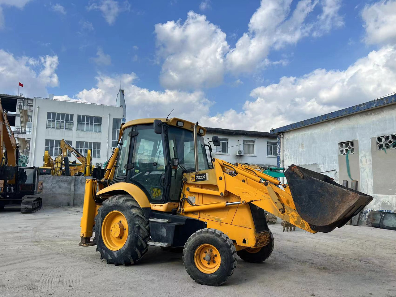 JCB 3CX Original Condition Used Backhoe Loader with Extendable Boom - حفار متعدد الاستخدام: صور 4 JCB 3CX Original Condition Used Backhoe Loader with Extendable Boom - حفار متعدد الاستخدام: صور 4