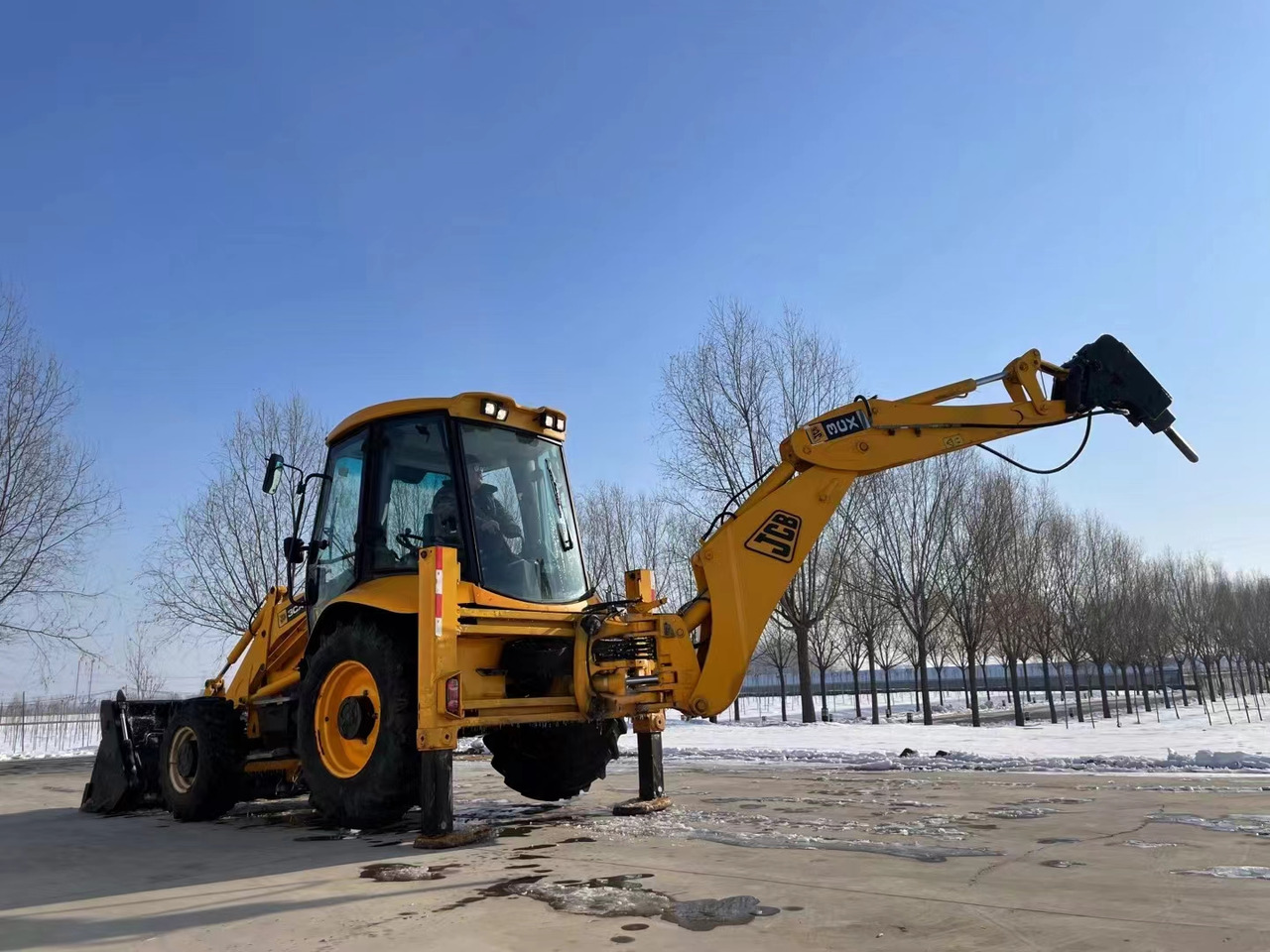 JCB 3CX Used Backhoe Loader with Hammer - حفار متعدد الاستخدام: صور 2 JCB 3CX Used Backhoe Loader with Hammer - حفار متعدد الاستخدام: صور 2