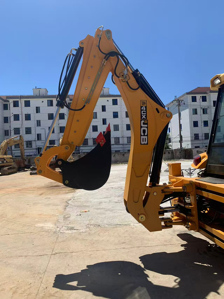 JCB Backhoe Loader 4CX, 4DX Good Price on Sale - حفار متعدد الاستخدام: صور 5 JCB Backhoe Loader 4CX, 4DX Good Price on Sale - حفار متعدد الاستخدام: صور 5