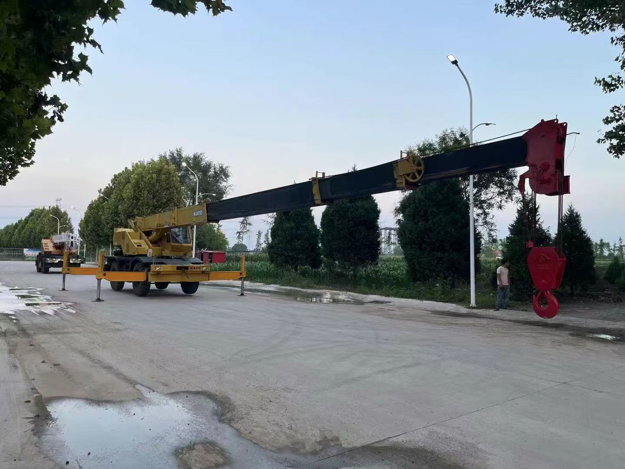 KATO KR250 Good Price 25 ton Rough Terrain Crane - موبايل كرين: صور 5 KATO KR250 Good Price 25 ton Rough Terrain Crane - موبايل كرين: صور 5
