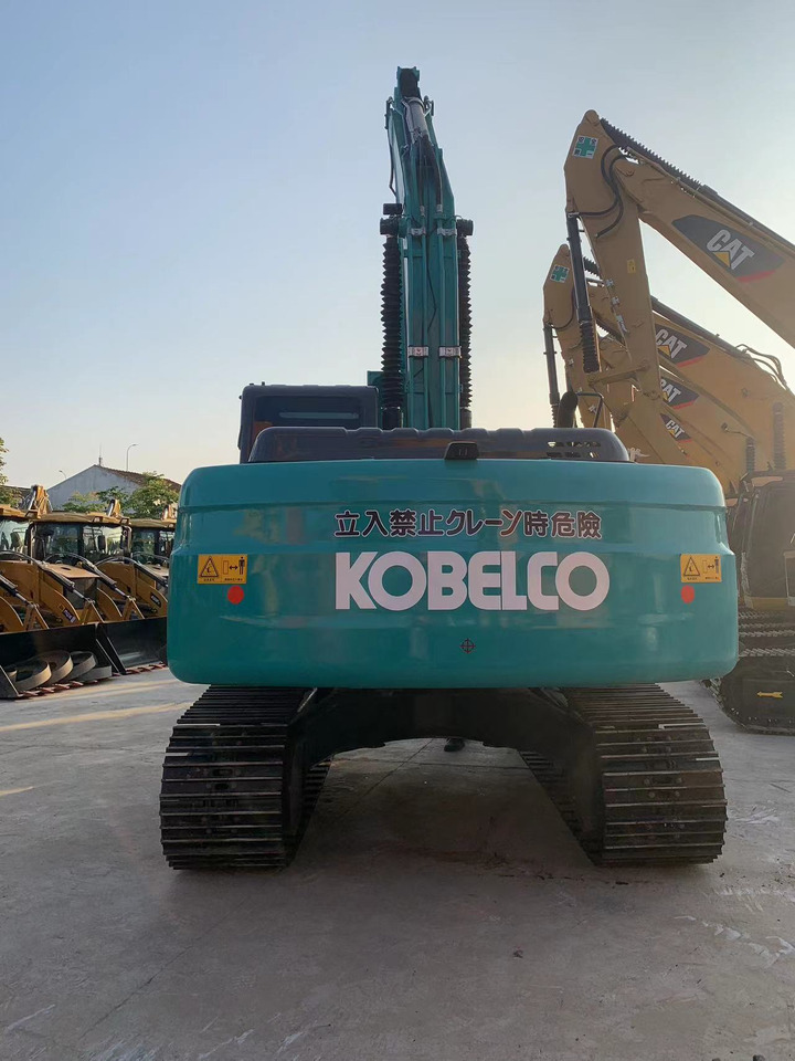 Kobelco Secondhand Excavator SK200 Cheap price - حفارات زحافة: صور 2 Kobelco Secondhand Excavator SK200 Cheap price - حفارات زحافة: صور 2