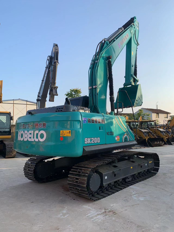 Kobelco Secondhand Excavator SK200 Cheap price - حفارات زحافة: صور 5 Kobelco Secondhand Excavator SK200 Cheap price - حفارات زحافة: صور 5