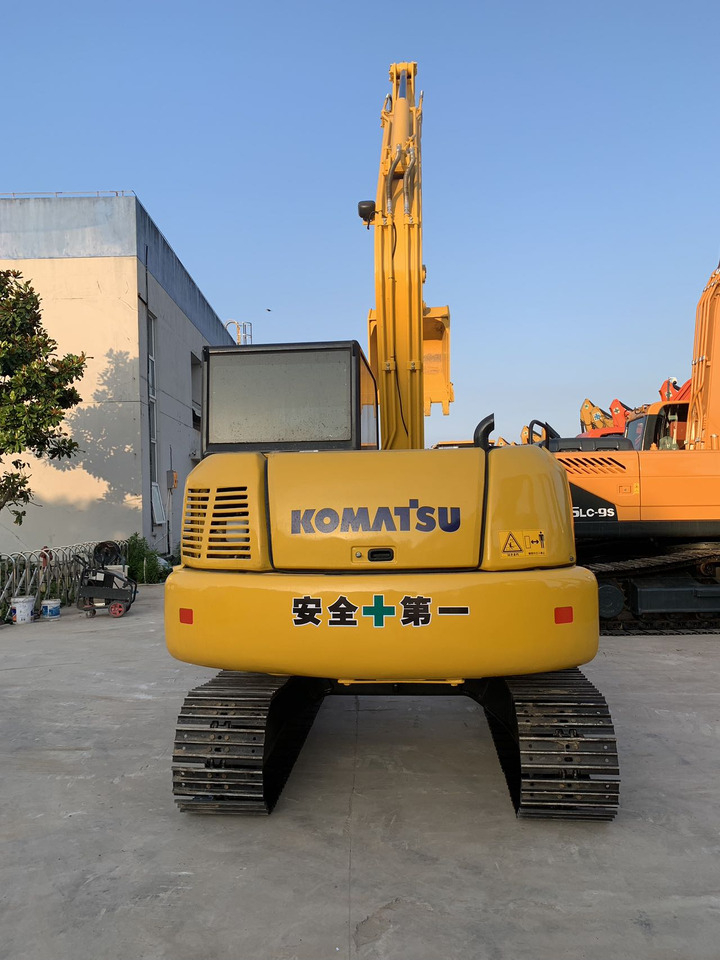 Komatsu Mini Excavator PC70 Japan Origin Good Price - حفارات زحافة: صور 5 Komatsu Mini Excavator PC70 Japan Origin Good Price - حفارات زحافة: صور 5