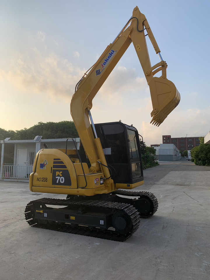 Komatsu Mini Excavator PC70 Japan Origin Good Price - حفارات زحافة: صور 2 Komatsu Mini Excavator PC70 Japan Origin Good Price - حفارات زحافة: صور 2