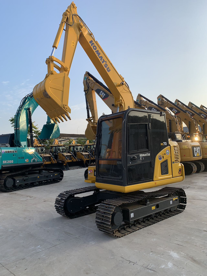 Komatsu Mini Excavator PC70 Japan Origin Good Price - حفارات زحافة: صور 3 Komatsu Mini Excavator PC70 Japan Origin Good Price - حفارات زحافة: صور 3