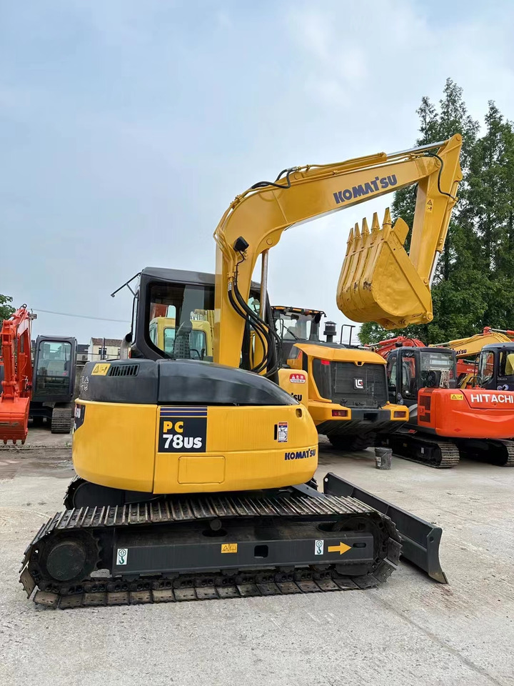 Komatsu PC78US Mini Excavator Good Price on Sale - حفارات زحافة: صور 1 Komatsu PC78US Mini Excavator Good Price on Sale - حفارات زحافة: صور 1