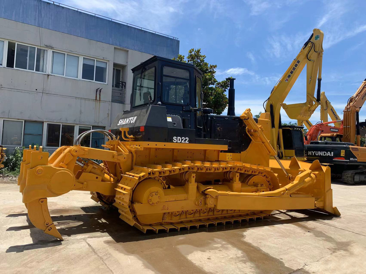 SHANTUI SD22 Bulldozer Good price on Sale - بلدوزر: صور 2 SHANTUI SD22 Bulldozer Good price on Sale - بلدوزر: صور 2