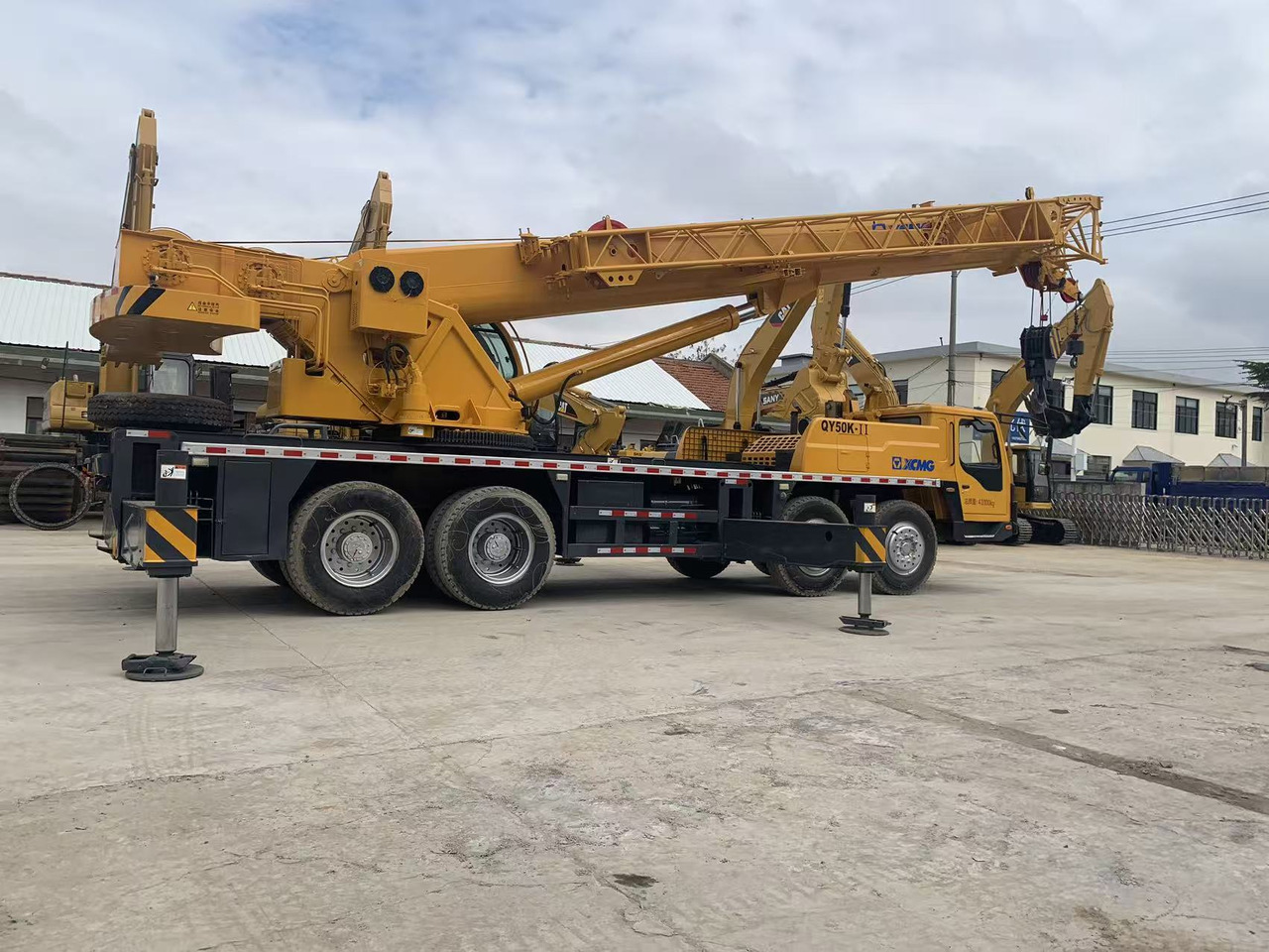XCMG QY50K-2 Good Price 50 ton Truck Crane - موبايل كرين: صور 4 XCMG QY50K-2 Good Price 50 ton Truck Crane - موبايل كرين: صور 4