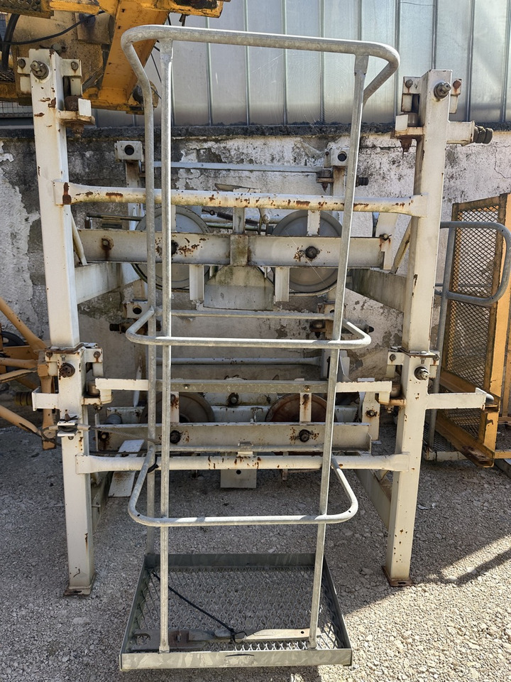 POTAIN MD 235 A J10 - رافعة برجية: صور 5 POTAIN MD 235 A J10 - رافعة برجية: صور 5