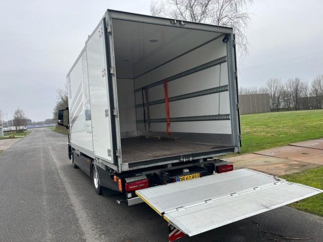 MAN TGL 8.220 4x2 - بصندوق مغلق شاحنة: صور 4 MAN TGL 8.220 4x2 - بصندوق مغلق شاحنة: صور 4