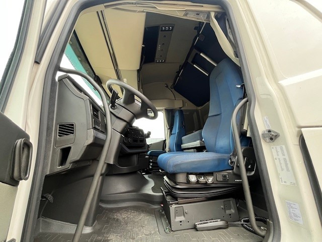 Volvo FH500TC 6x2 - شاحنة جرار: صور 5 Volvo FH500TC 6x2 - شاحنة جرار: صور 5