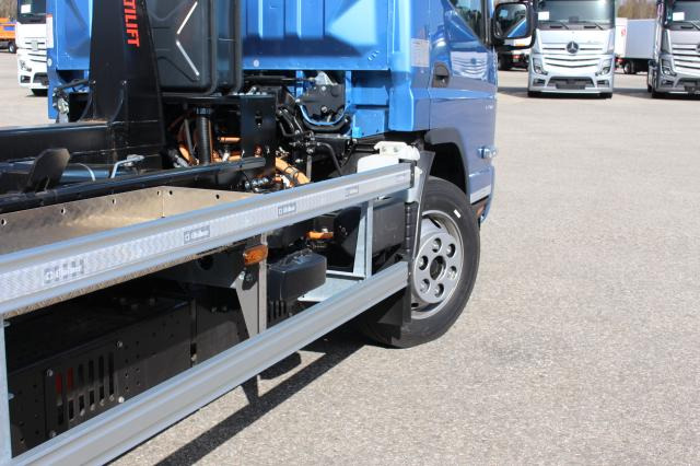 FUSO eCanter 9C18E - شاحنة ذات الخطاف: صور 5 FUSO eCanter 9C18E - شاحنة ذات الخطاف: صور 5
