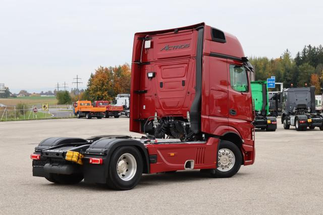 Mercedes-Benz Actros 1851 LS - شاحنة جرار: صور 4 Mercedes-Benz Actros 1851 LS - شاحنة جرار: صور 4