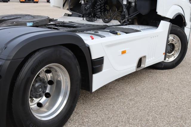 Mercedes-Benz Actros 1851 LS - شاحنة جرار: صور 5 Mercedes-Benz Actros 1851 LS - شاحنة جرار: صور 5