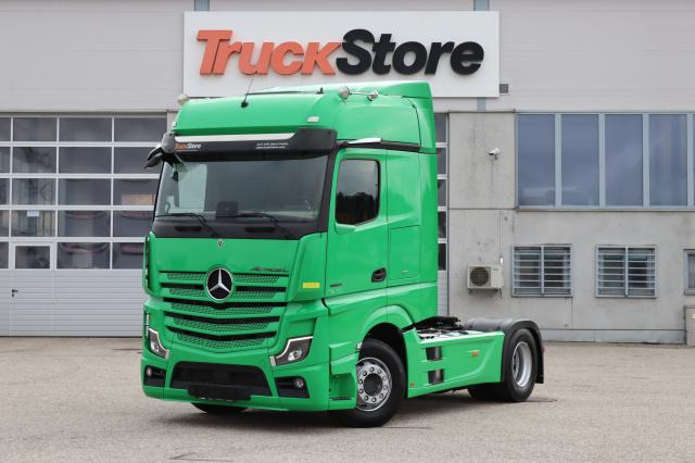 Mercedes-Benz Actros 1853 LS - شاحنة جرار: صور 1 Mercedes-Benz Actros 1853 LS - شاحنة جرار: صور 1