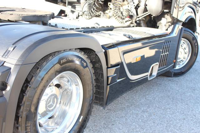 Mercedes-Benz Actros 1853LS ÖLRETARDER - شاحنة جرار: صور 5 Mercedes-Benz Actros 1853LS ÖLRETARDER - شاحنة جرار: صور 5